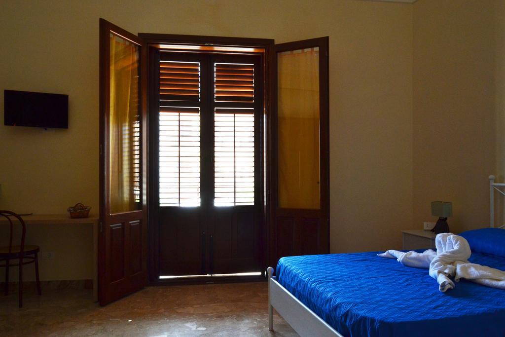 Palazzo Graziano Hotel Terrasini Kültér fotó